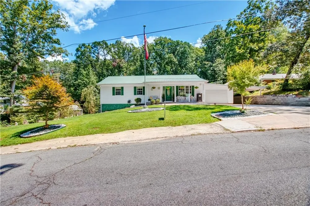 154 Sunset Street Clarkesville, GA 30523