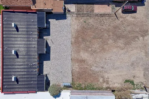 235 W 3rd Street