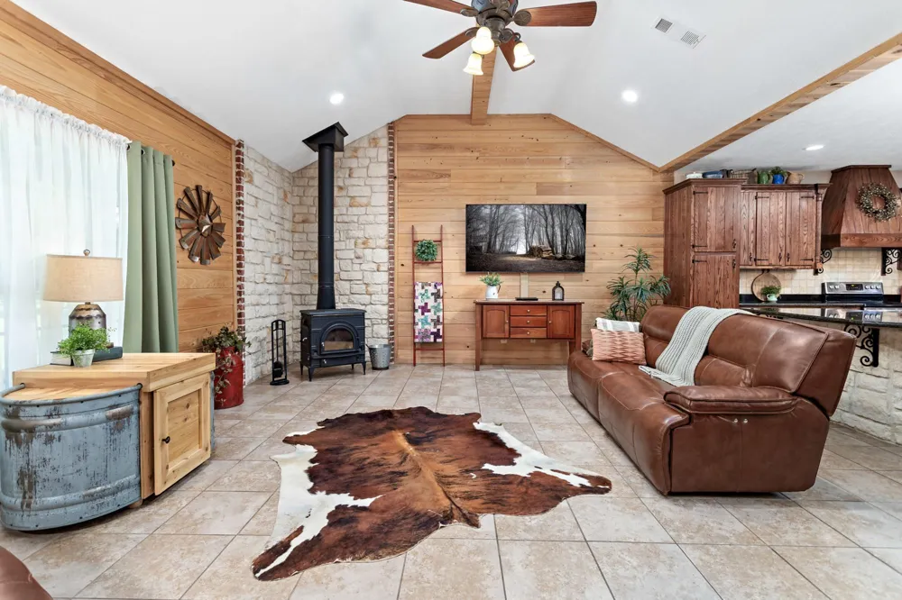 18610 Fm 252 Kirbyville, TX 75956