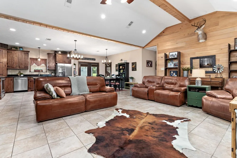 18610 Fm 252 Kirbyville, TX 75956