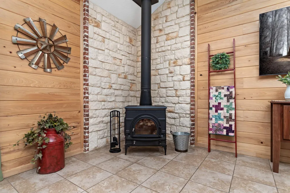 18610 Fm 252 Kirbyville, TX 75956
