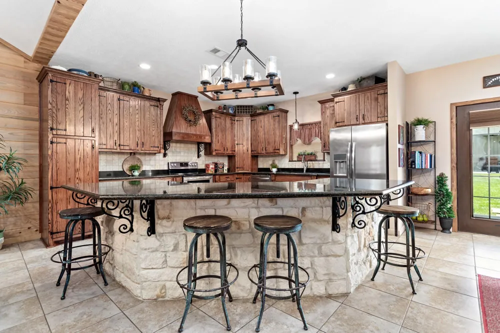 18610 Fm 252 Kirbyville, TX 75956