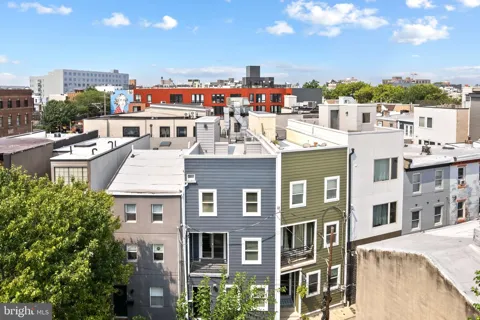 211 MERCER STREET