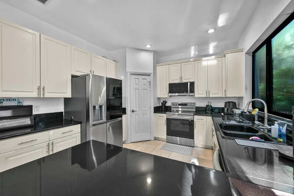 11695 NW 2ND STREET Plantation, FL 33325