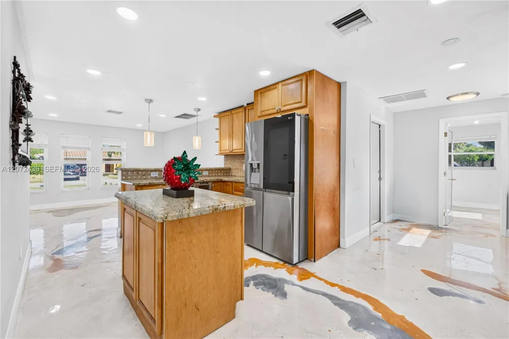 3731 NW 109th Ave Coral Springs, FL 33065