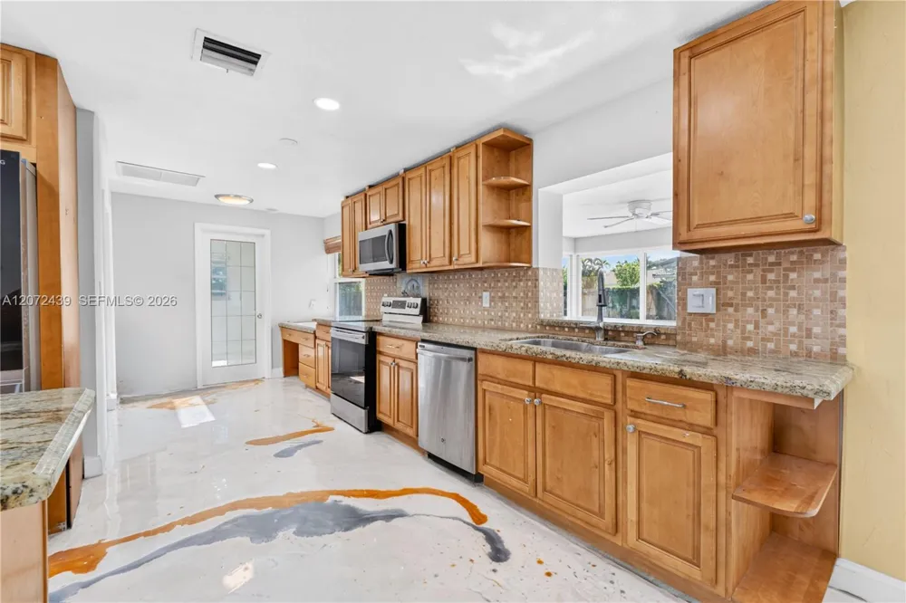 3731 NW 109th Ave Coral Springs, FL 33065
