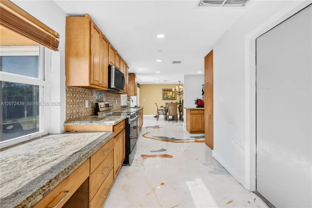 3731 NW 109th Ave Coral Springs, FL 33065