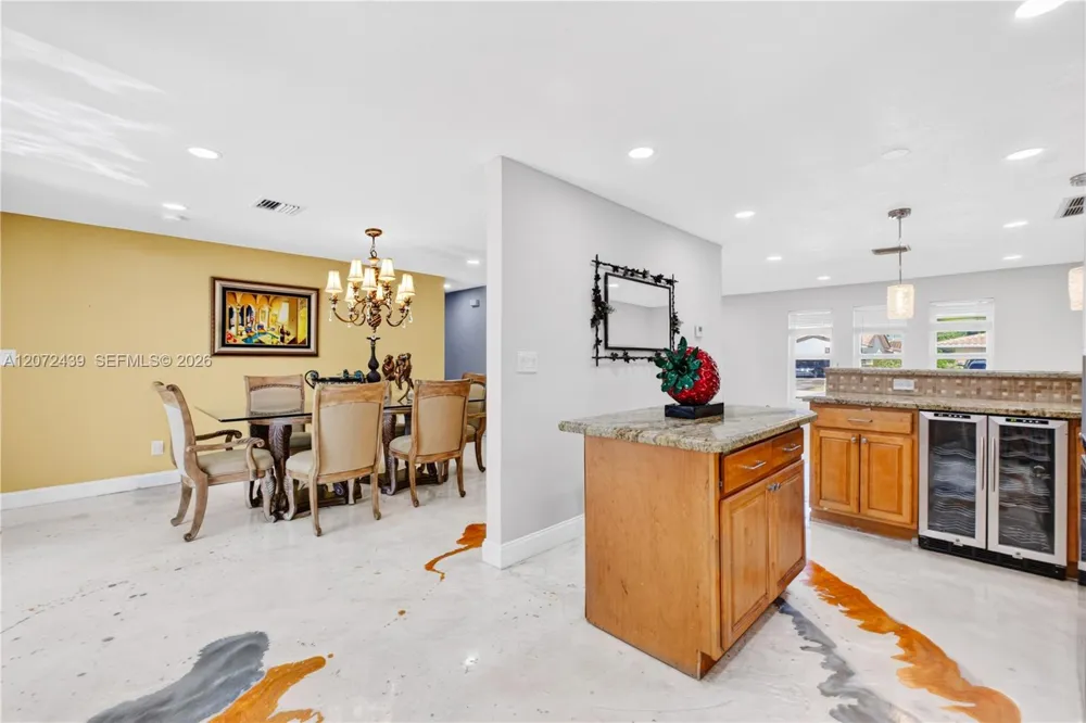 3731 NW 109th Ave Coral Springs, FL 33065