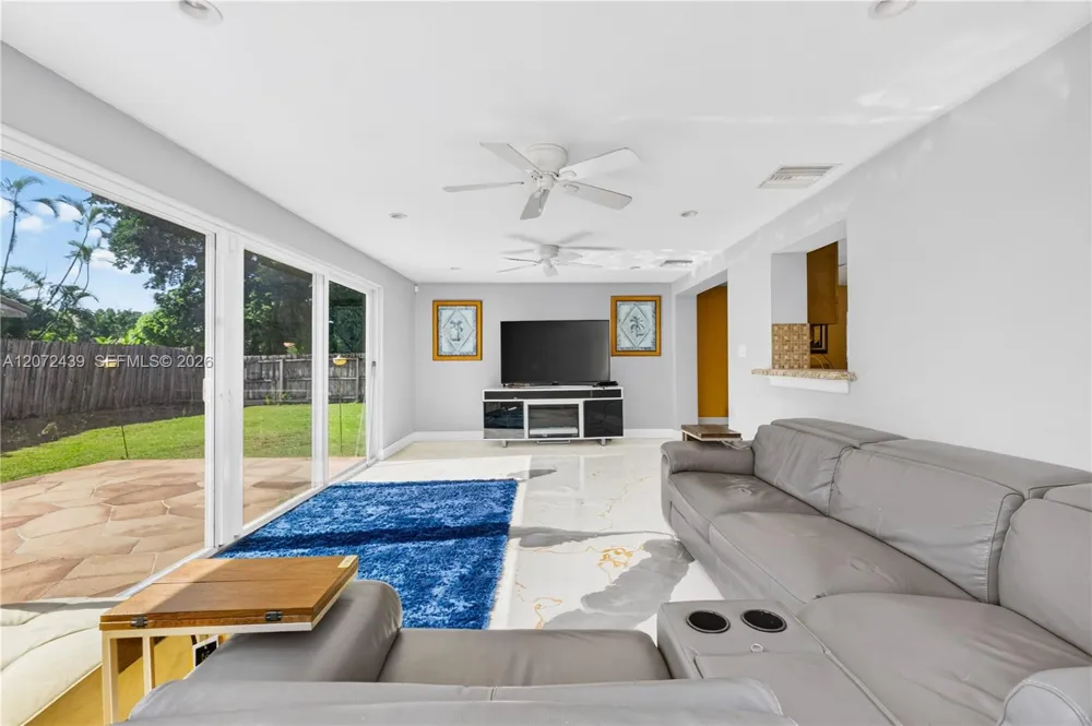 3731 NW 109th Ave Coral Springs, FL 33065