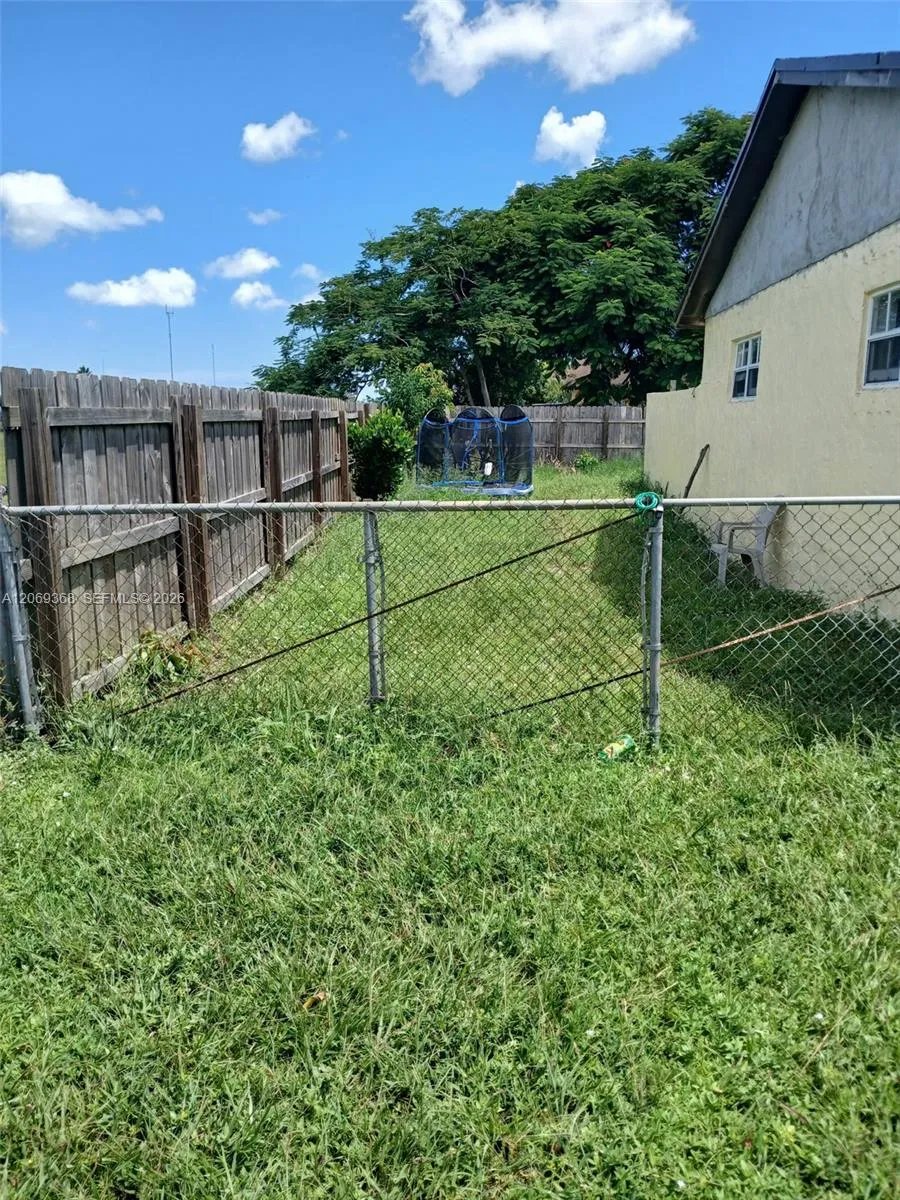 3009 NW 204th Ter Miami Gardens, FL 33056