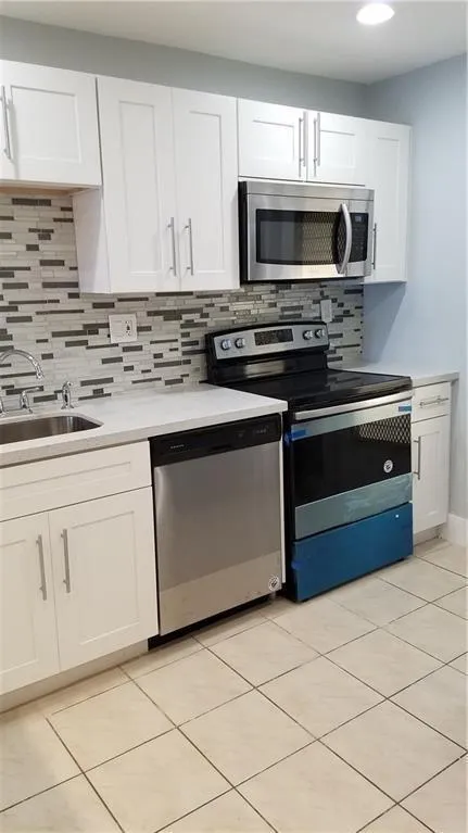 3100 COURSE LANE #210 Pompano Beach, FL 33069