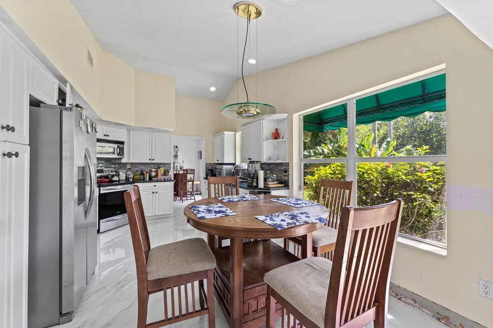 2350 NW 5TH AVENUE Boca Raton, FL 33431