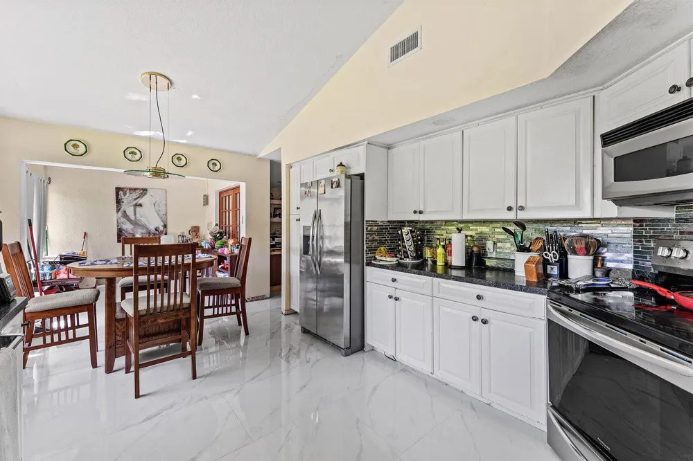 2350 NW 5TH AVENUE Boca Raton, FL 33431