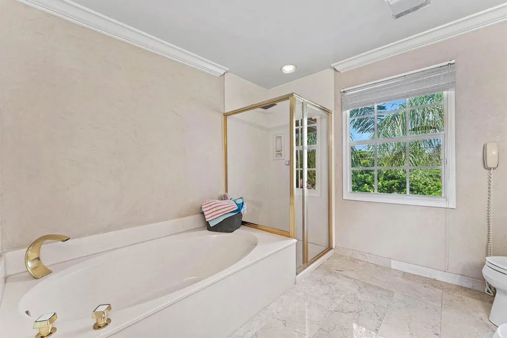 2350 NW 5TH AVENUE Boca Raton, FL 33431