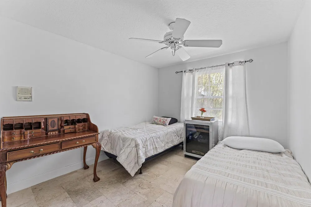 2350 NW 5TH AVENUE Boca Raton, FL 33431