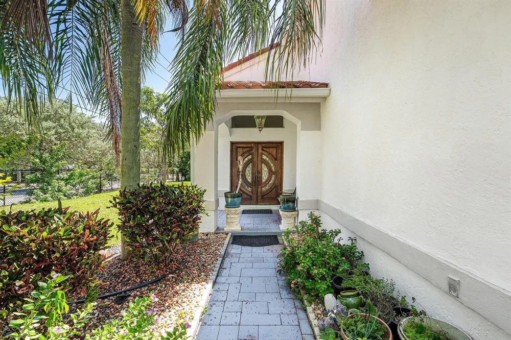 2350 NW 5TH AVENUE Boca Raton, FL 33431