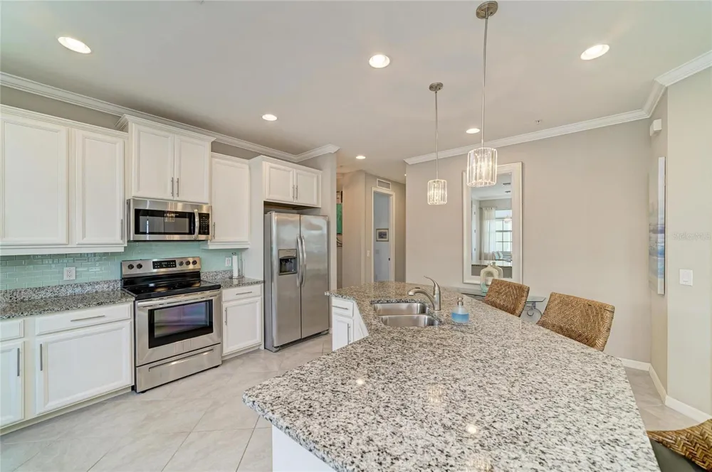130 PORTA VECCHIO BEND #202 Nokomis, FL 34275