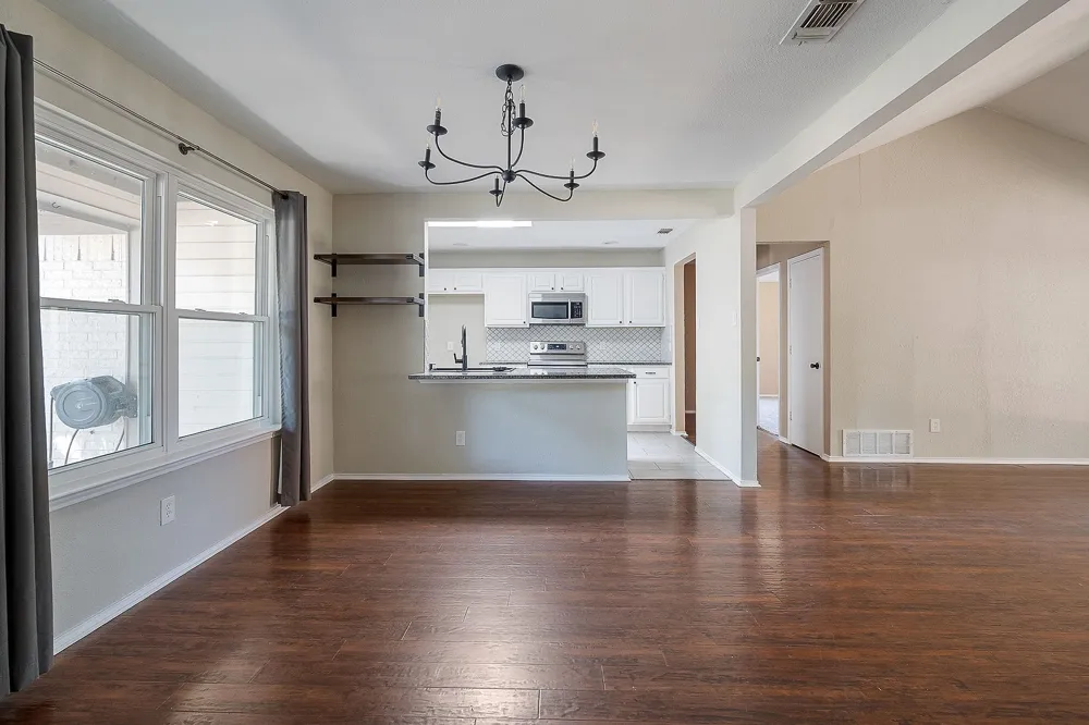 6804 Richfield Drive North Richland Hills, TX 76182