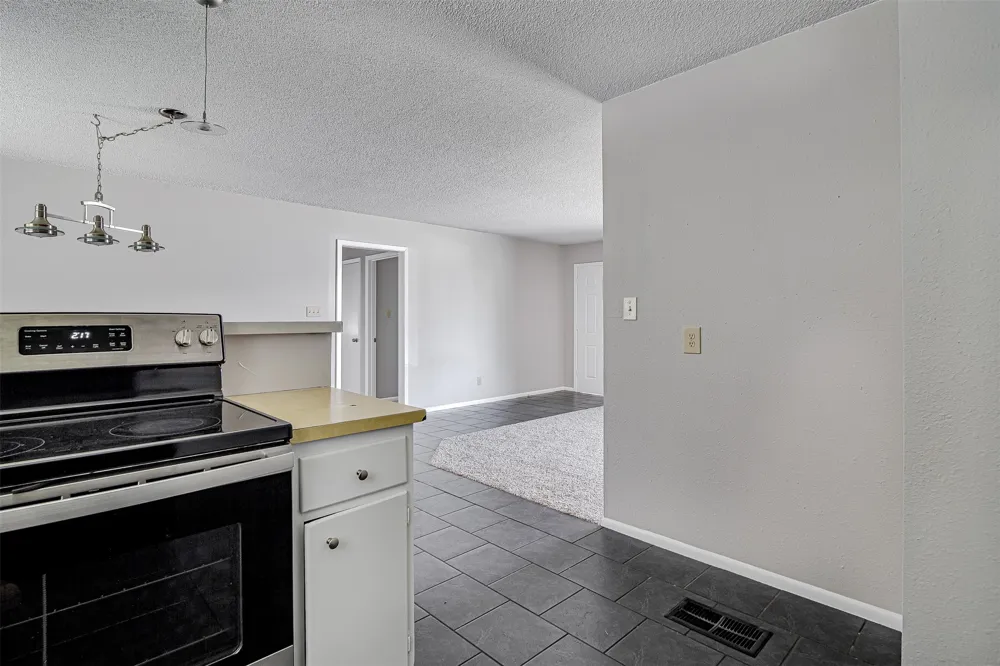 107 Pine Street Keene, TX 76059