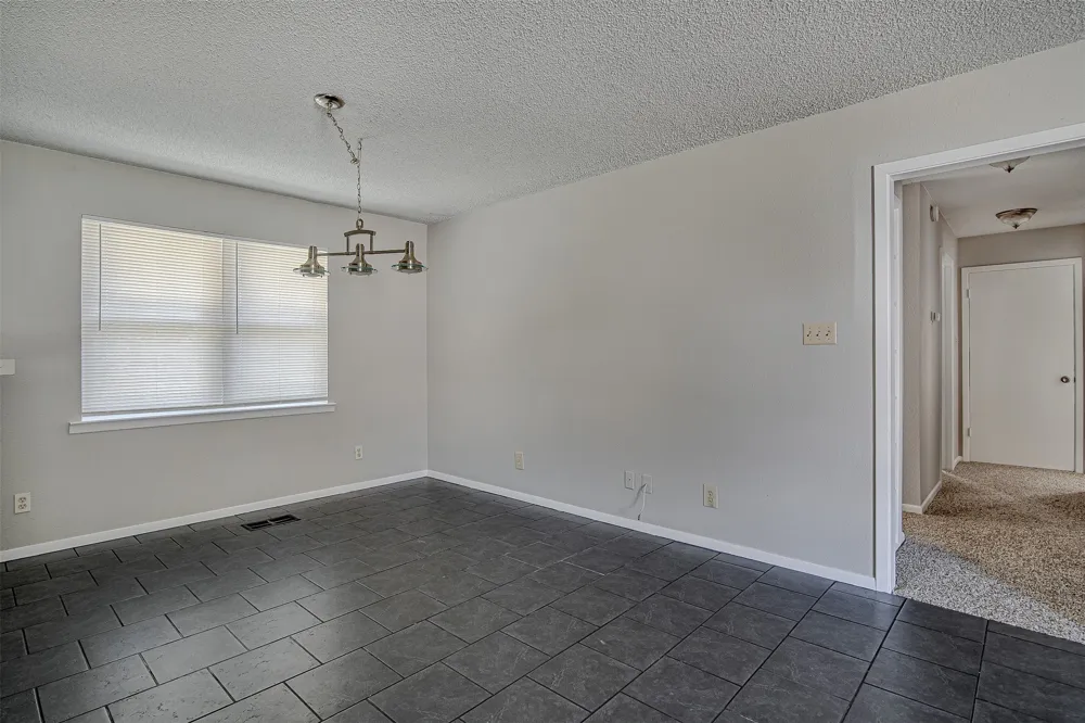 107 Pine Street Keene, TX 76059