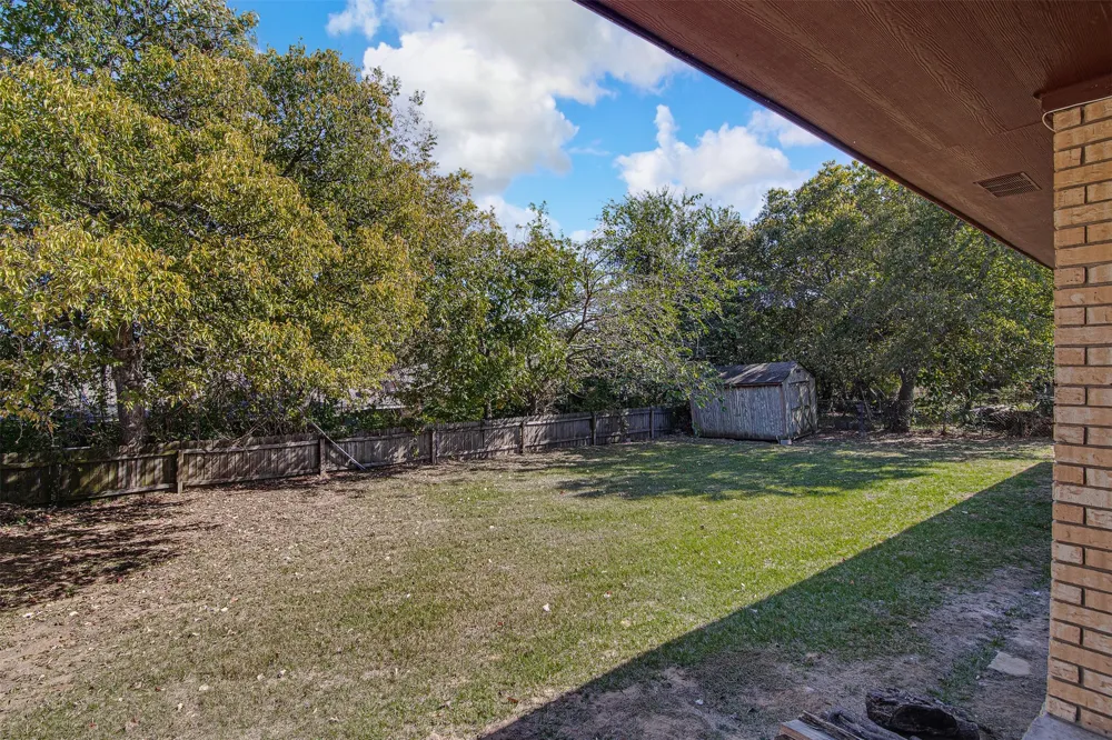 107 Pine Street Keene, TX 76059