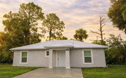 6054 Moss Circle