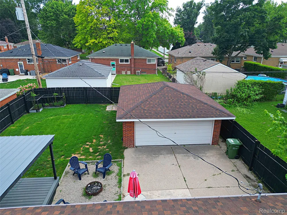 18785 Dale Avenue Allen Park City, MI 48101