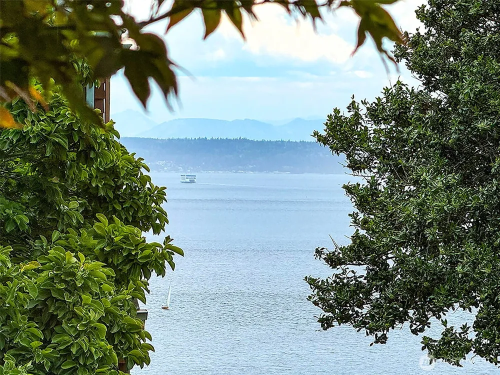 1231 Monroe Street Port Townsend, WA 98368