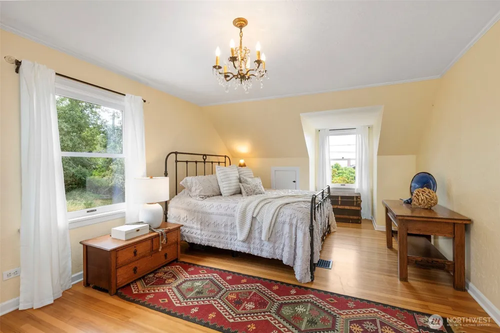 1231 Monroe Street Port Townsend, WA 98368