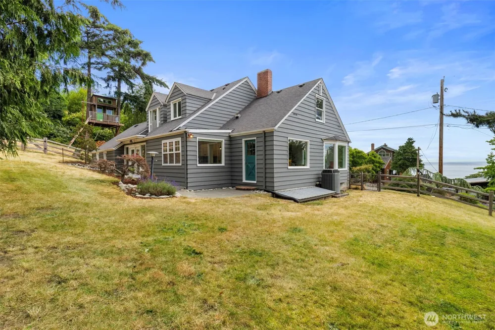 1231 Monroe Street Port Townsend, WA 98368