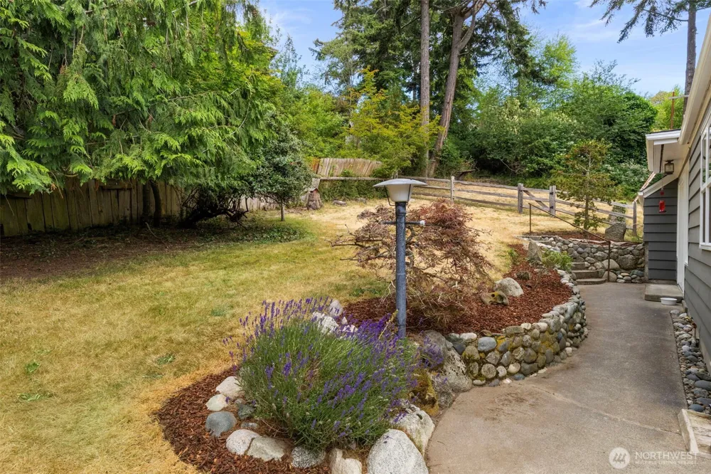 1231 Monroe Street Port Townsend, WA 98368