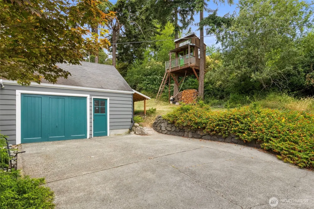 1231 Monroe Street Port Townsend, WA 98368