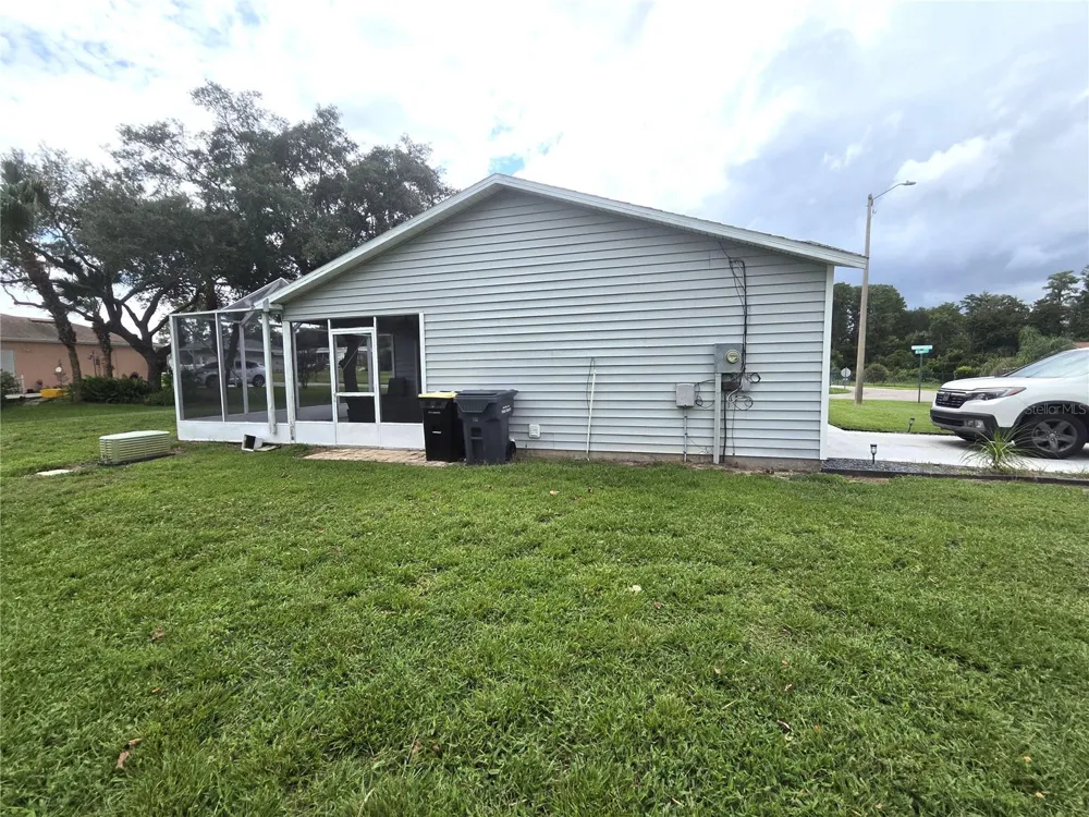 7098 ALAMANDA BOULEVARD W Lake Wales, FL 33898