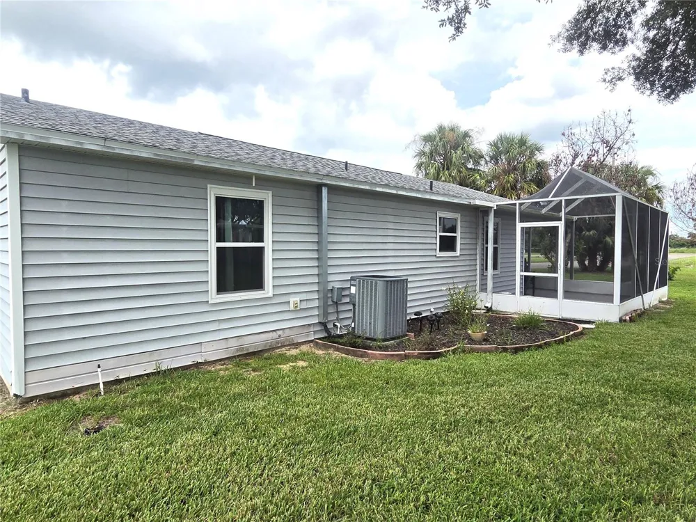 7098 ALAMANDA BOULEVARD W Lake Wales, FL 33898