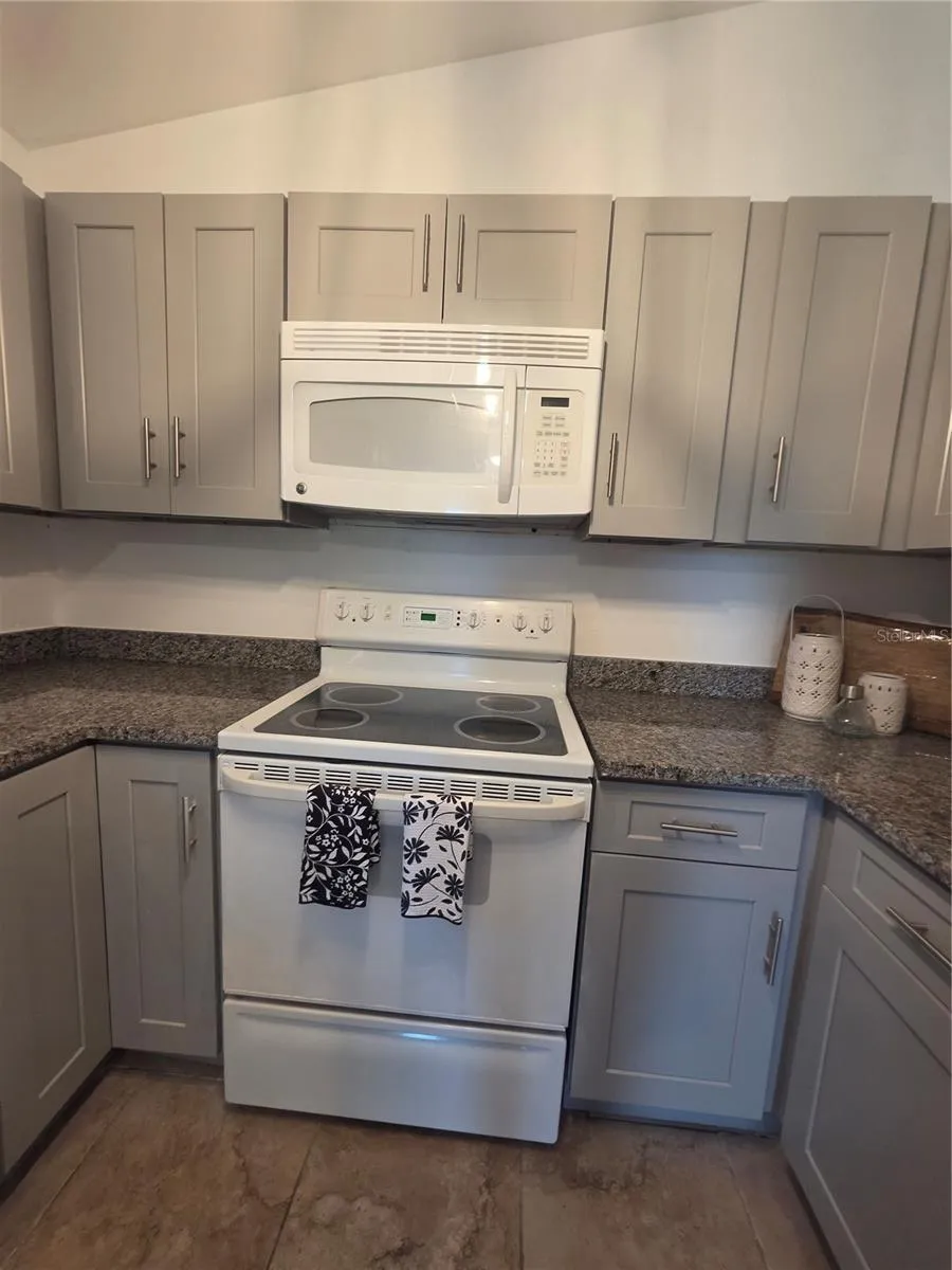7098 ALAMANDA BOULEVARD W Lake Wales, FL 33898