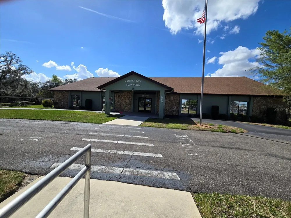 7098 ALAMANDA BOULEVARD W Lake Wales, FL 33898