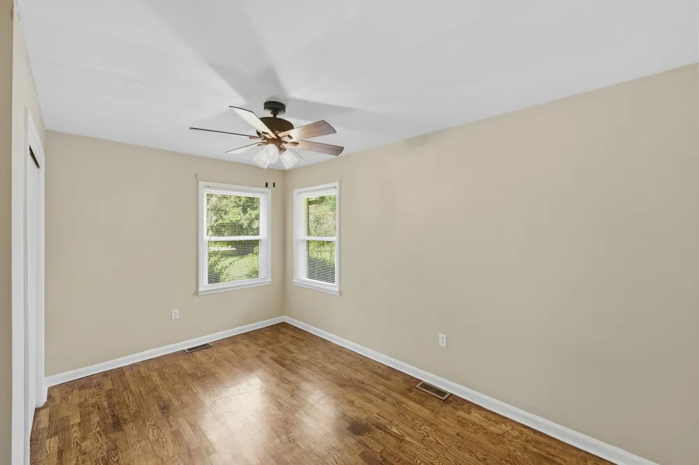 99 Lakewood Dr Lexington, TN 38351