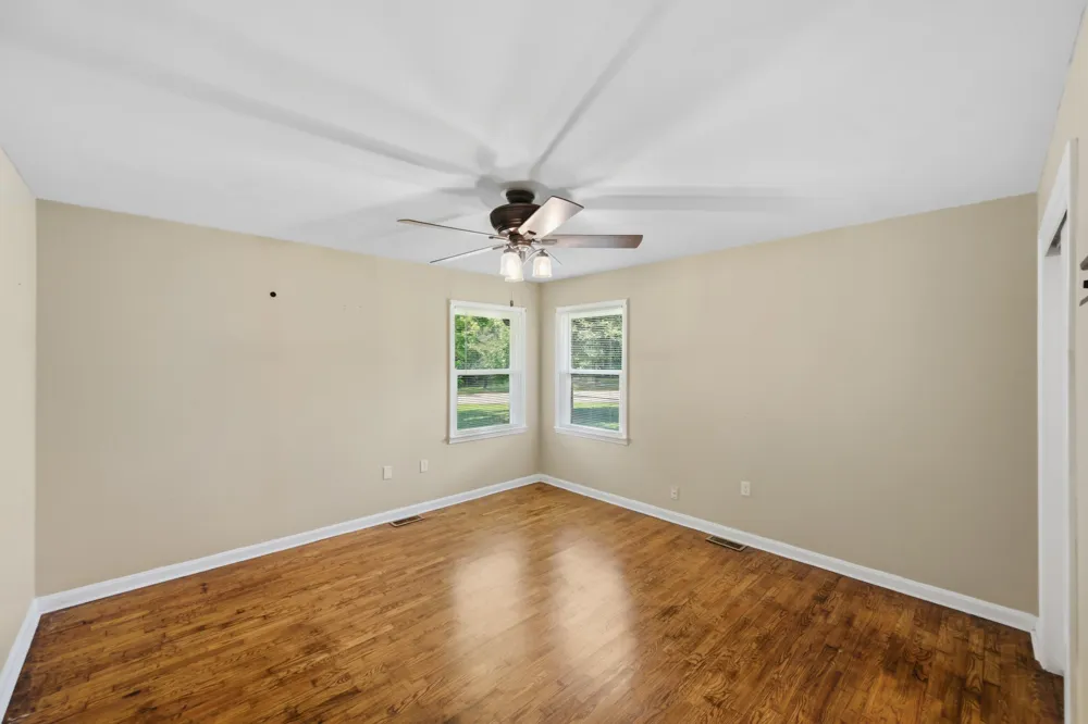 99 Lakewood Dr Lexington, TN 38351