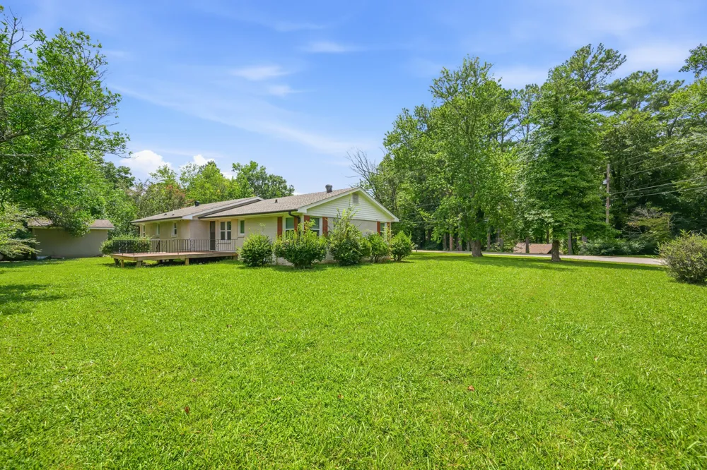 99 Lakewood Dr Lexington, TN 38351