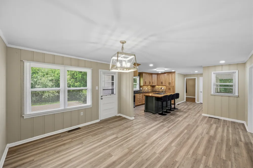 99 Lakewood Dr Lexington, TN 38351