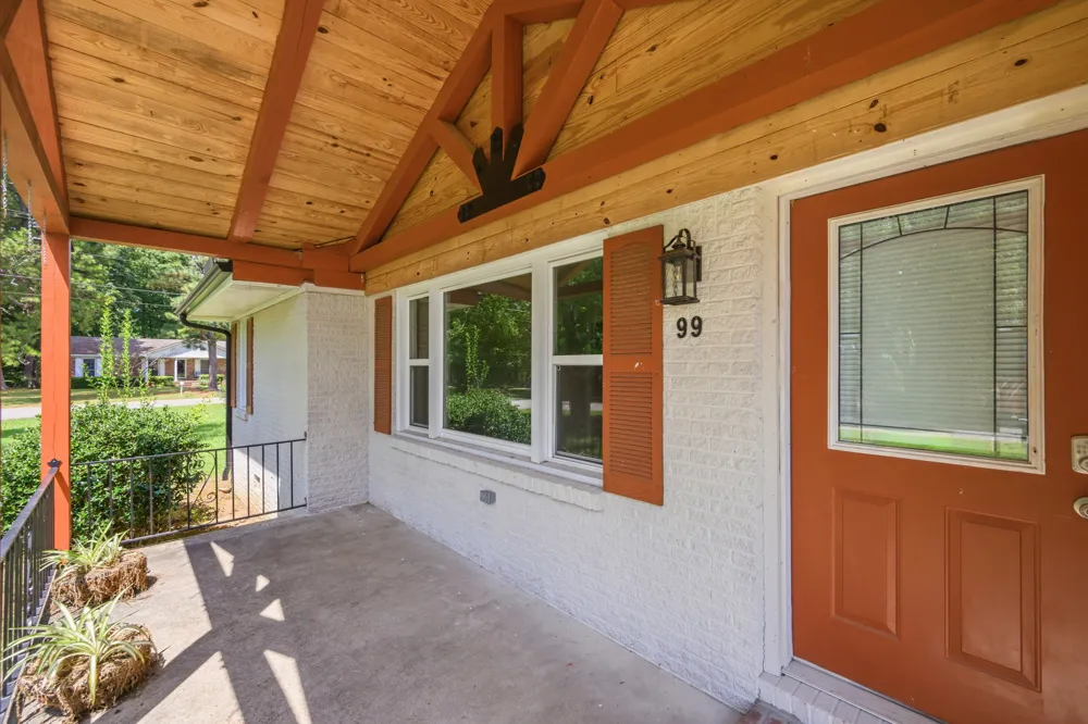 99 Lakewood Dr Lexington, TN 38351