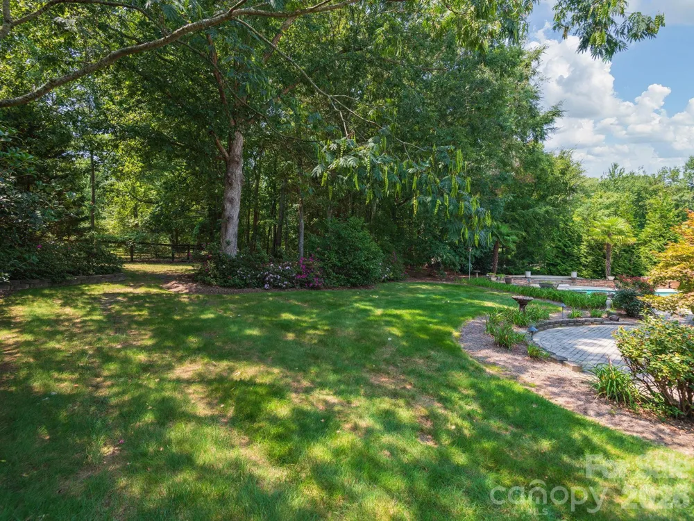 8801 Man Of War Drive Waxhaw, NC 28173