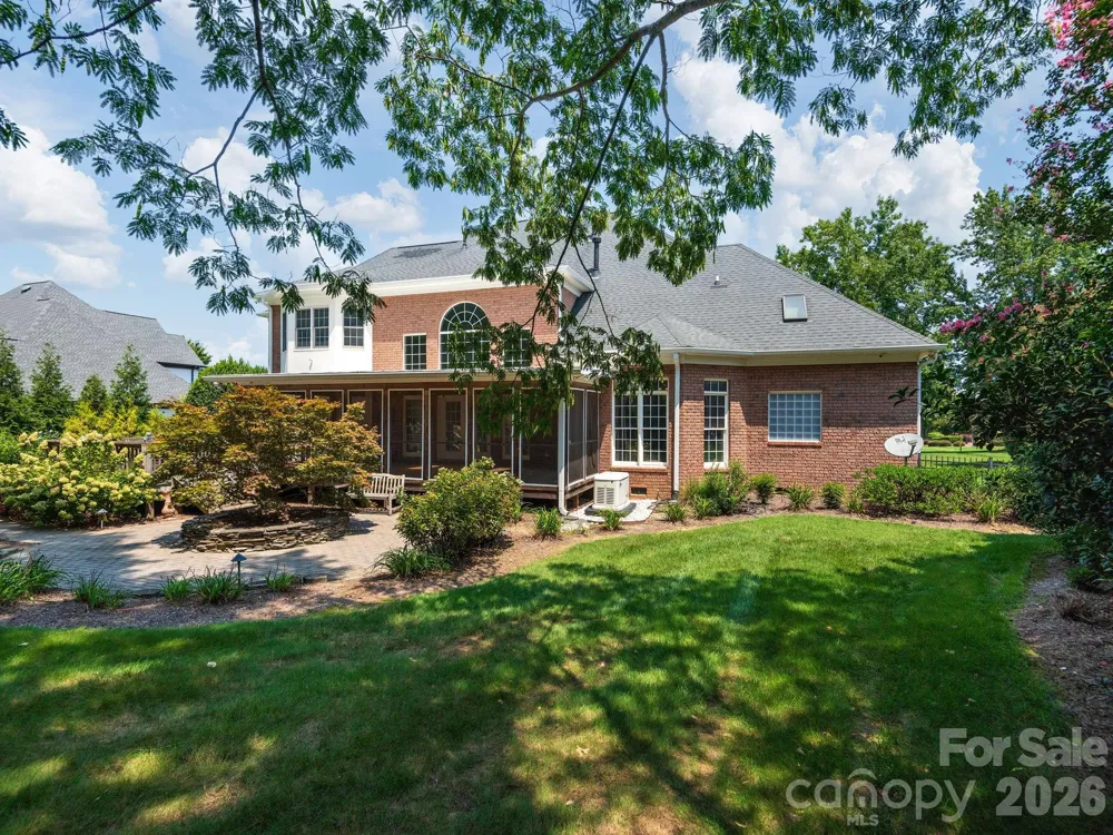 8801 Man Of War Drive Waxhaw, NC 28173