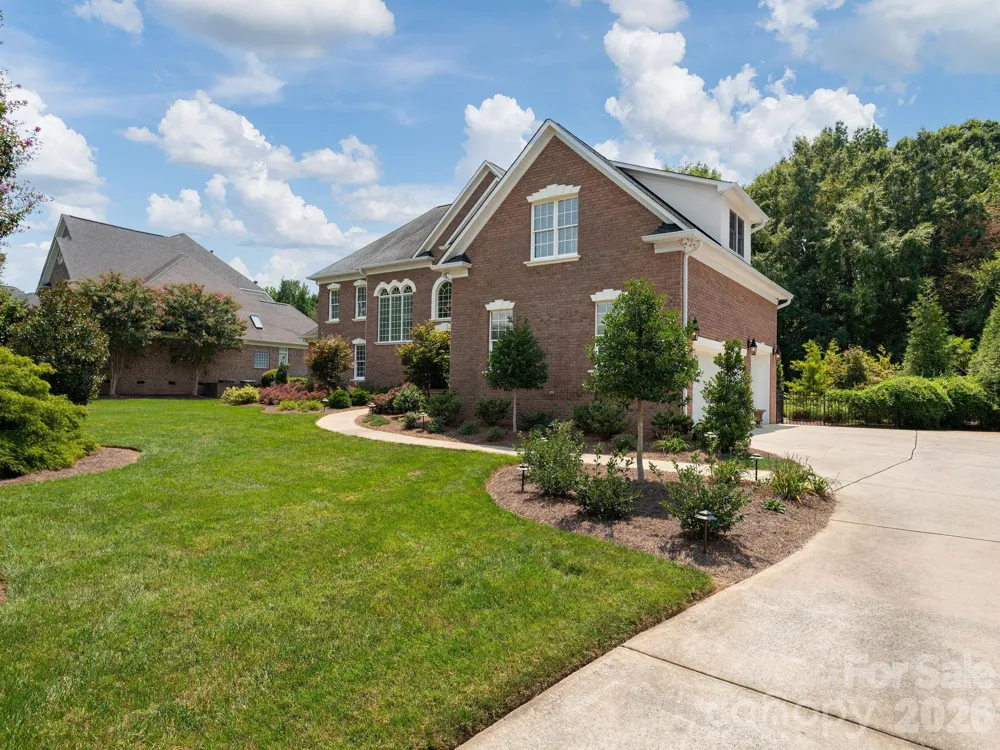 8801 Man Of War Drive Waxhaw, NC 28173