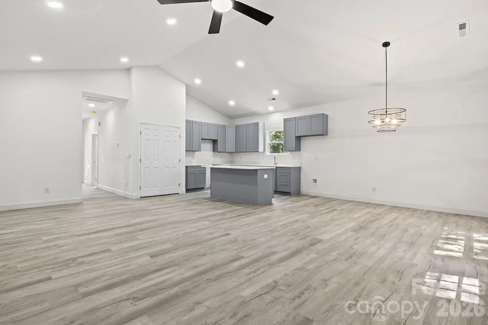 505 E Dunlap Street Lancaster, SC 29720