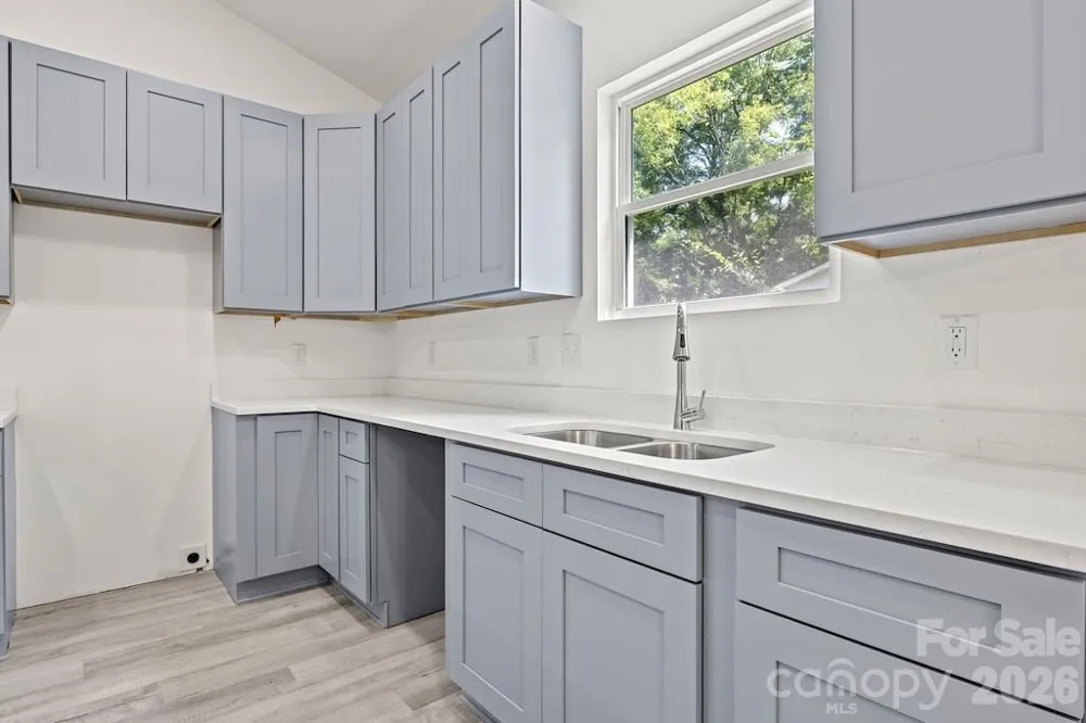 505 E Dunlap Street Lancaster, SC 29720