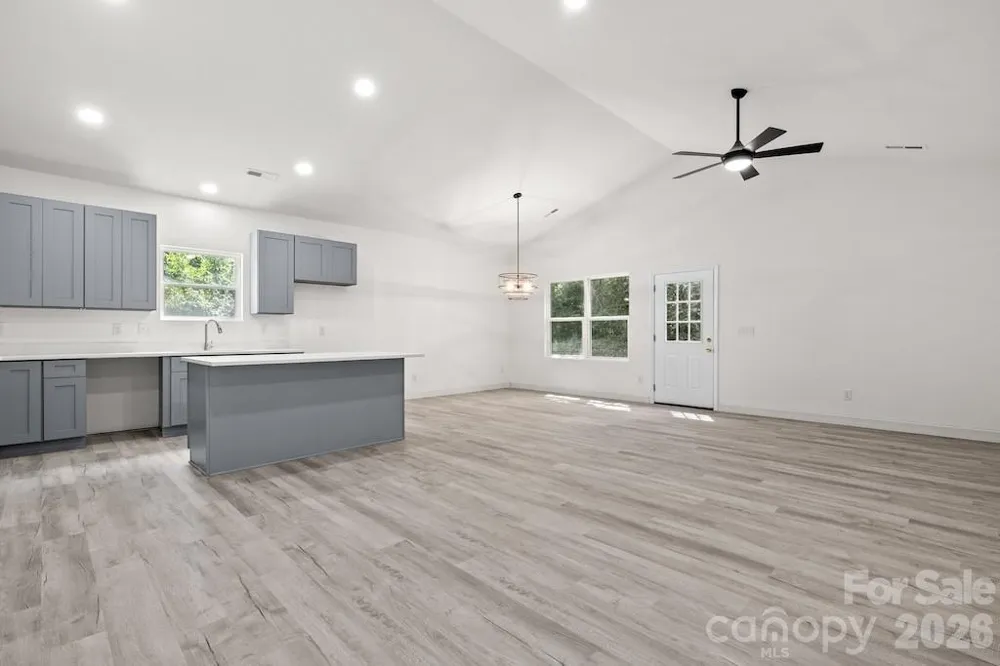 505 E Dunlap Street Lancaster, SC 29720