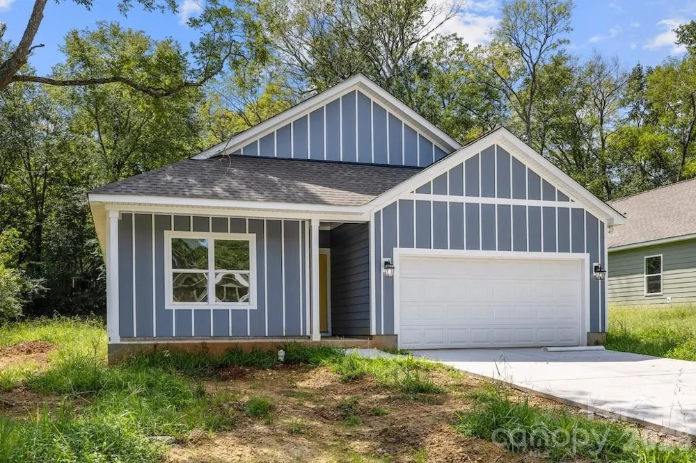 505 E Dunlap Street Lancaster, SC 29720