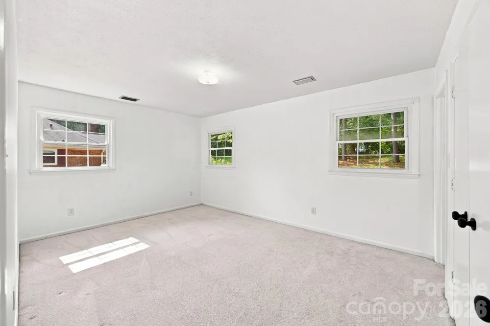 1045 S Magnolia Street Mooresville, NC 28115