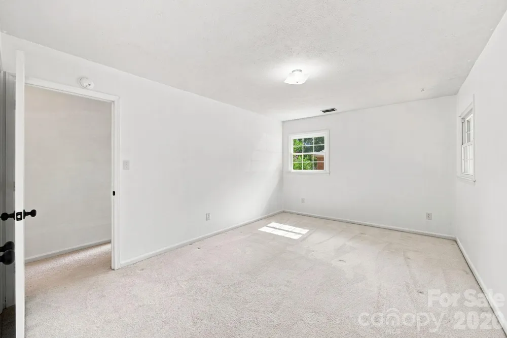 1045 S Magnolia Street Mooresville, NC 28115